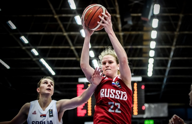Анна Зайцева вместе со сборной России вышла в полуфинал континентального первенства